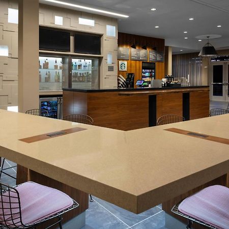 Courtyard By Marriott Indianapolis West-Speedway Hotel Eksteriør billede